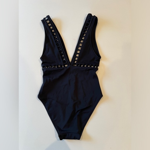 OYE SWIMWEAR One-Piece Swimsuit Lattice Detail - XS - Picture 5 of 8